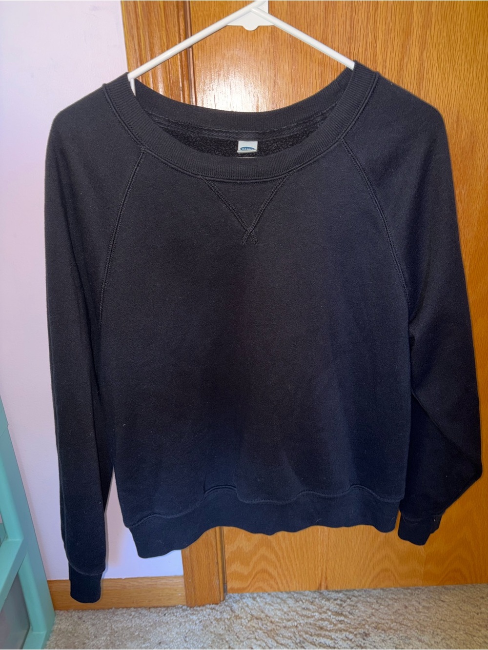 Old Navy Classic Black Women's Crewneck Sweater